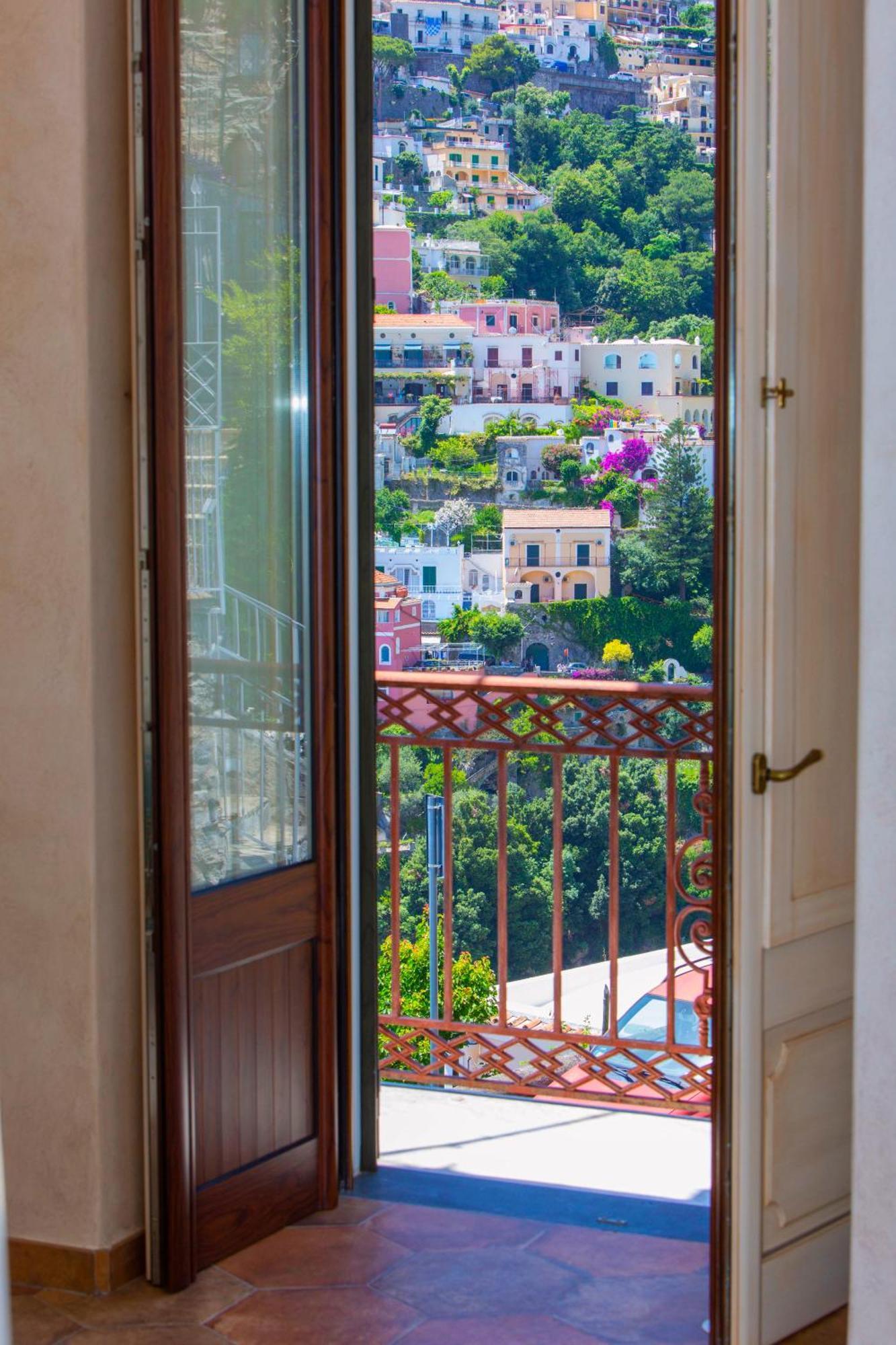 Amore Rentals - Casa Volte Alte Positano Exterior photo